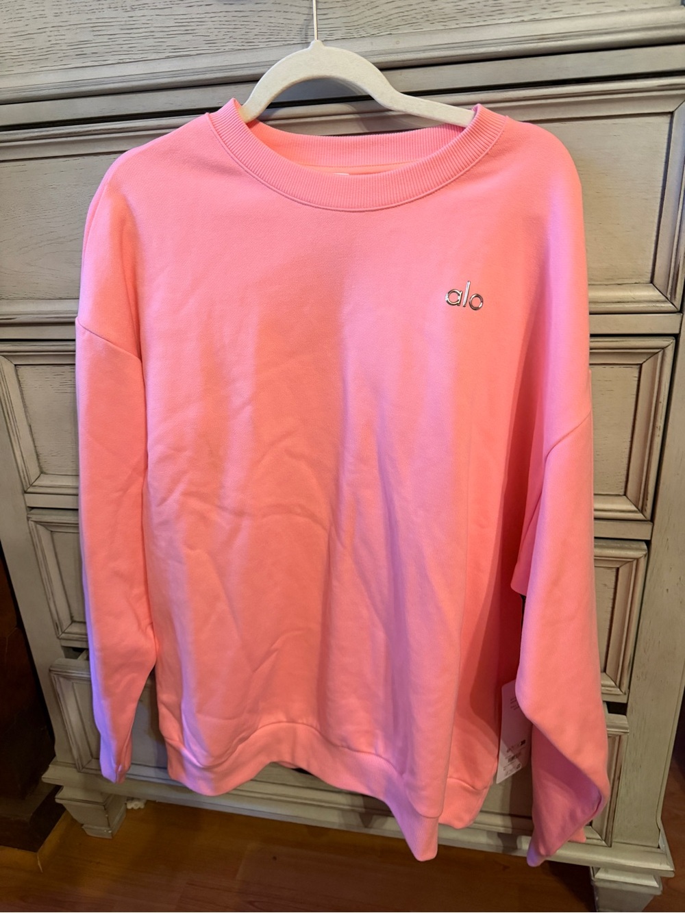 ALO Yoga Womens Crewneck Sweater in Bubblegum Pink